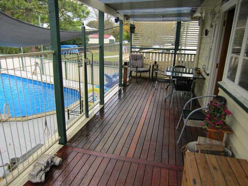 4 Cramb Street, Eastern Heights QLD 4305