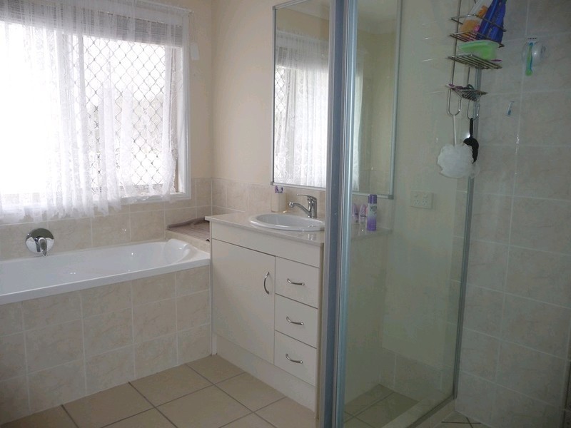 52 Loder Road, Thagoona QLD 4306
