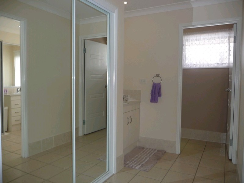 52 Loder Road, Thagoona QLD 4306