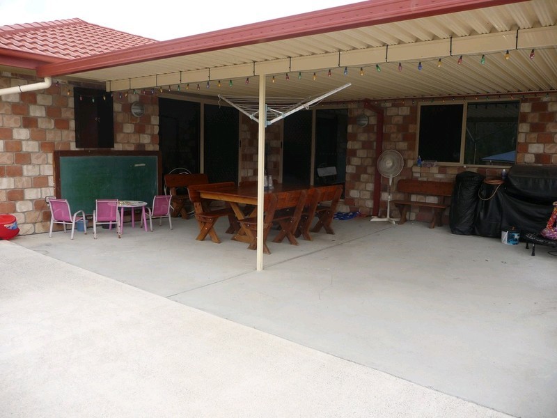 52 Loder Road, Thagoona QLD 4306