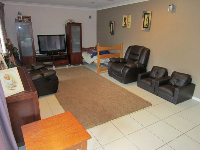 10 Hilltop Court, Deebing Heights QLD 4306