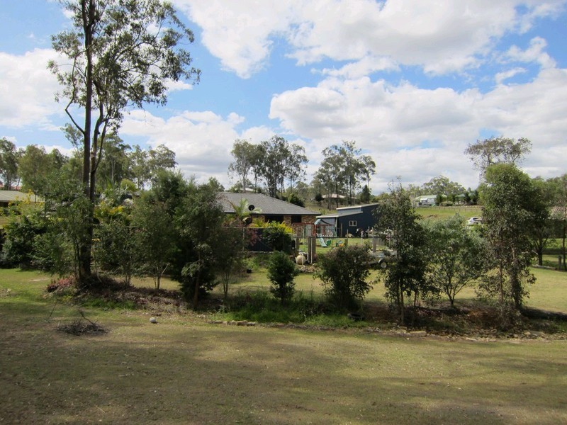 10 Hilltop Court, Deebing Heights QLD 4306