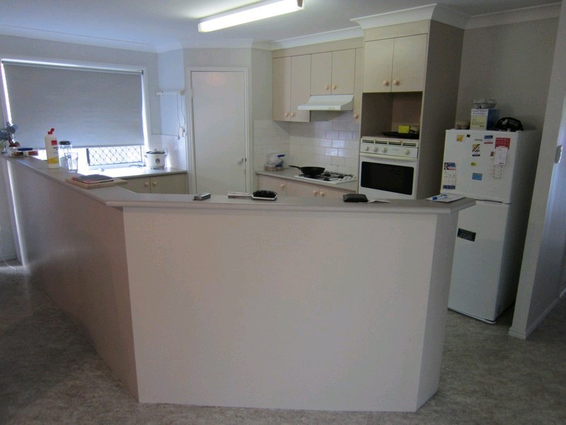 9 Dianthus Place, Flinders View QLD 4305