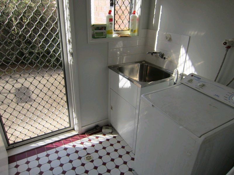 9 Dianthus Place, Flinders View QLD 4305