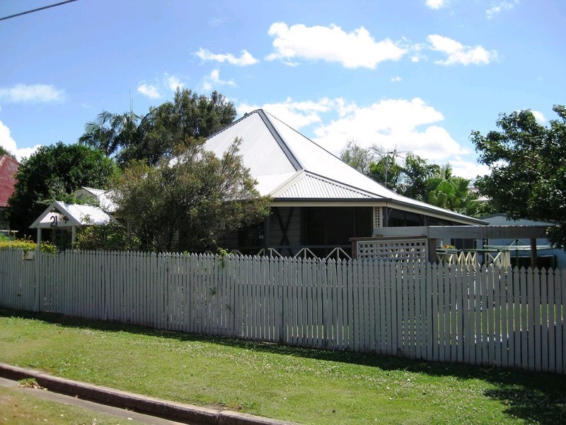 21 Canning Street, North Ipswich QLD 4305