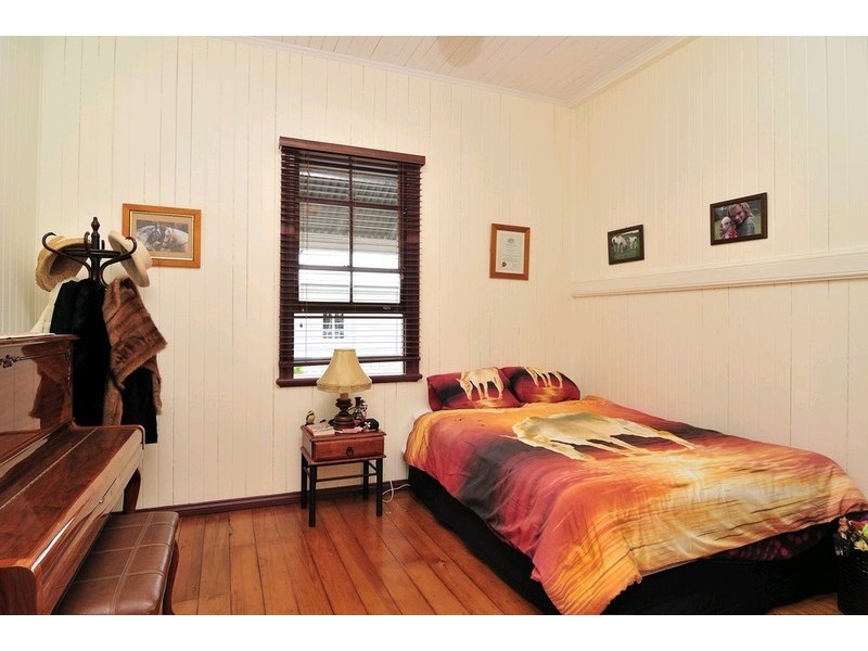 36 Cribb Street, Sadliers Crossing QLD 4305