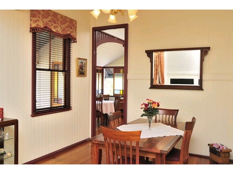 36 Cribb Street, Sadliers Crossing QLD 4305