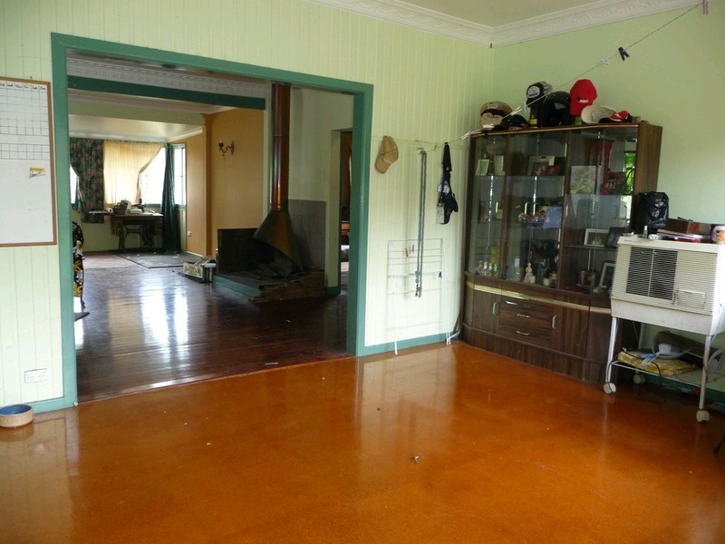 107 James Road, Pine Mountain QLD 4306