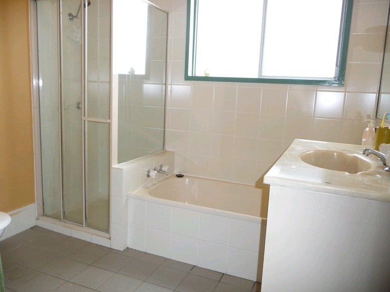 107 James Road, Pine Mountain QLD 4306