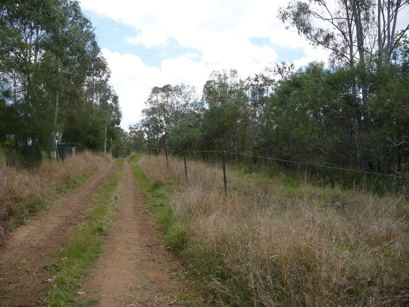 107 James Road, Pine Mountain QLD 4306
