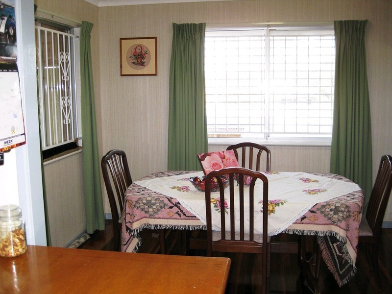 26 Kiah Street, Eastern Heights QLD 4305