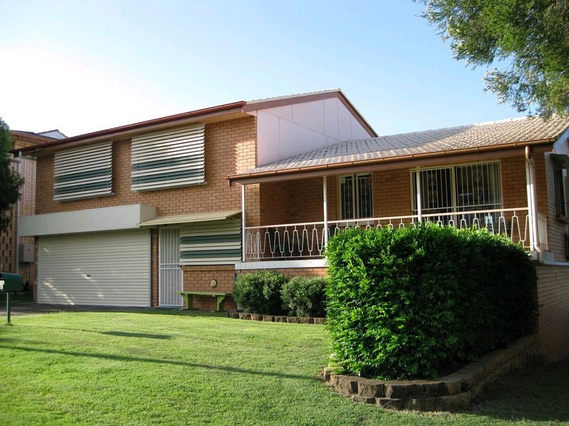 26 Kiah Street, Eastern Heights QLD 4305