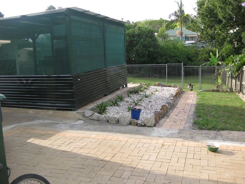 8 Mcnamara Street, Leichhardt QLD 4305