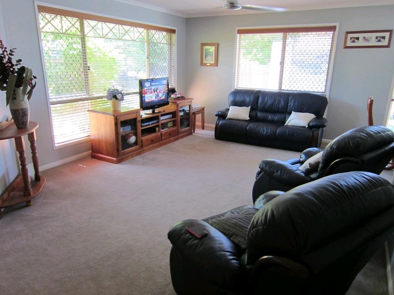 230 Wildey Street, Flinders View QLD 4305