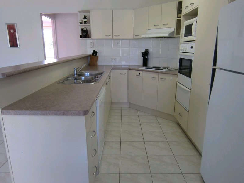 230 Wildey Street, Flinders View QLD 4305