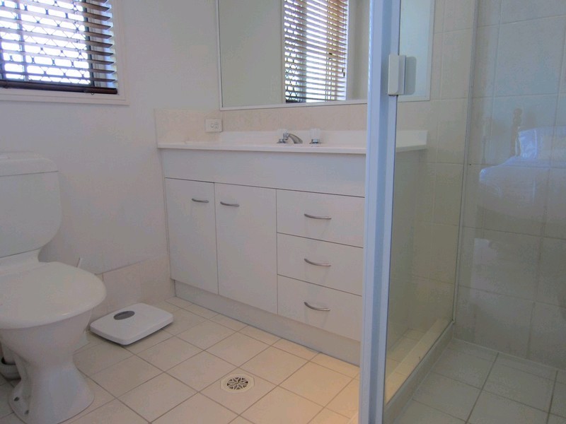 230 Wildey Street, Flinders View QLD 4305