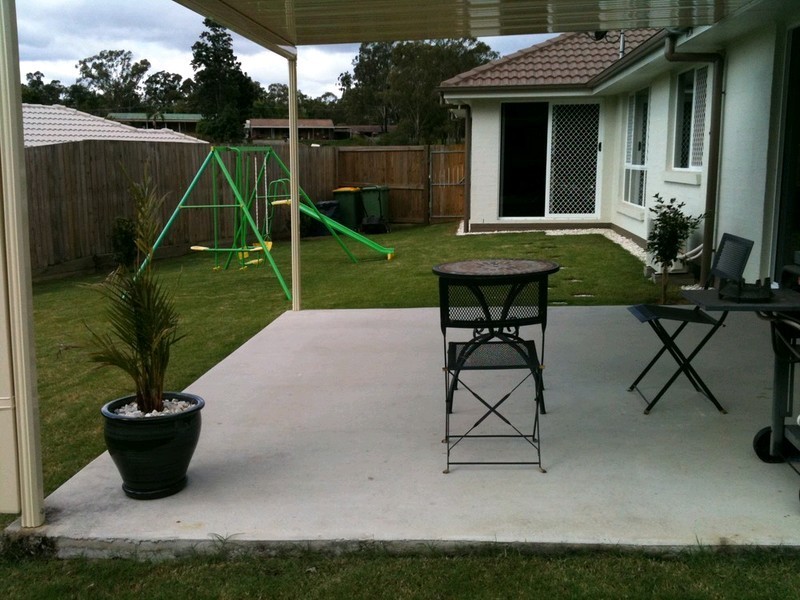 60 Eric Drive, Blackstone QLD 4304