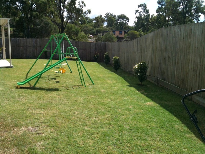 60 Eric Drive, Blackstone QLD 4304