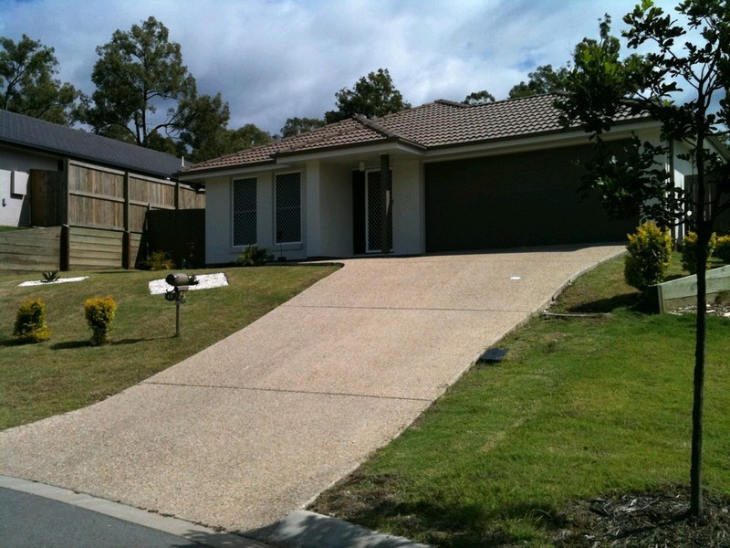 60 Eric Drive, Blackstone QLD 4304