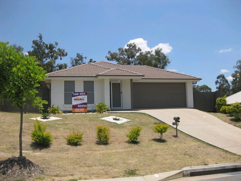 60 Eric Drive, Blackstone QLD 4304