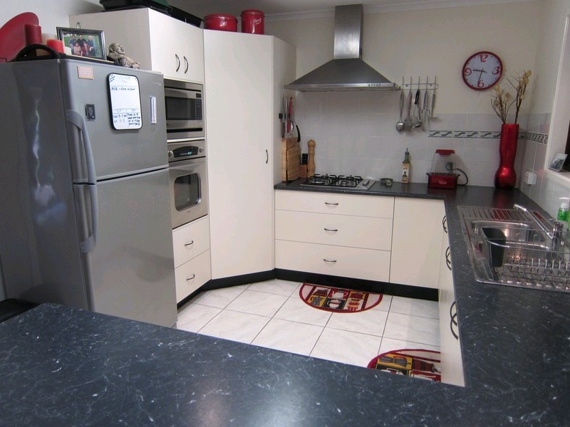 18 Tinworth Street, Willowbank QLD 4306