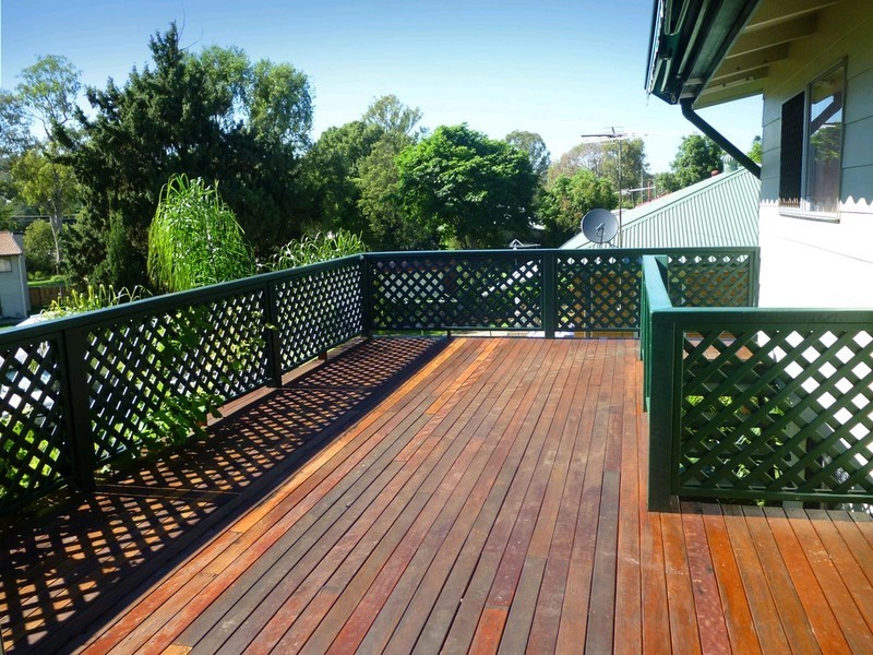 7 Johnston St, Silkstone QLD 4304