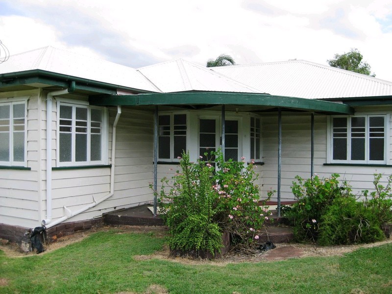23 Morris Street, Silkstone QLD 4304