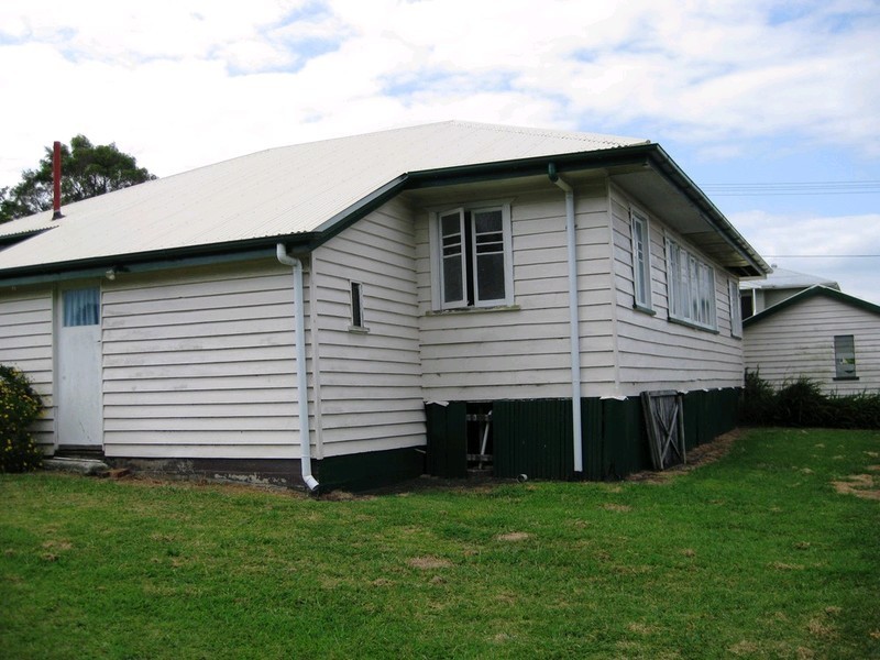 23 Morris Street, Silkstone QLD 4304