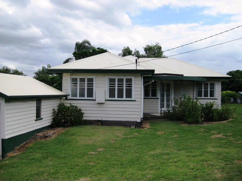 23 Morris Street, Silkstone QLD 4304