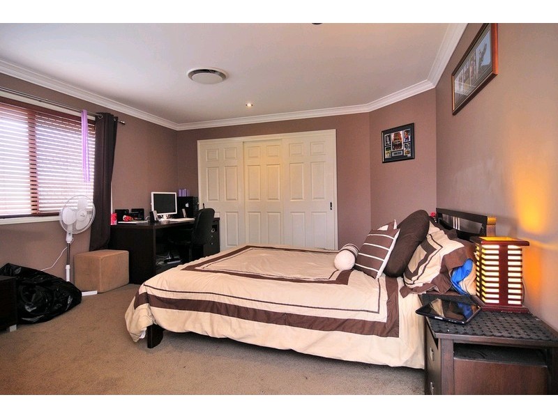 24 Kensington Drive, Flinders View QLD 4305