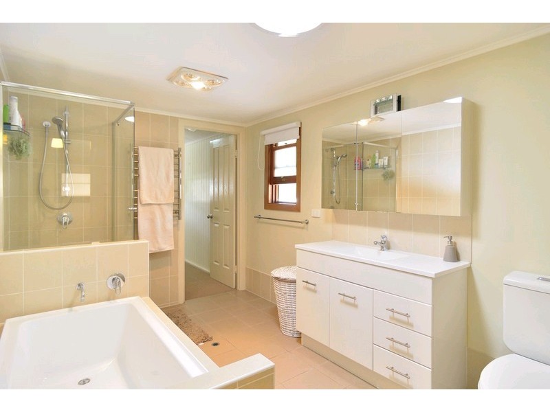141 Cascade Street, Raceview QLD 4305