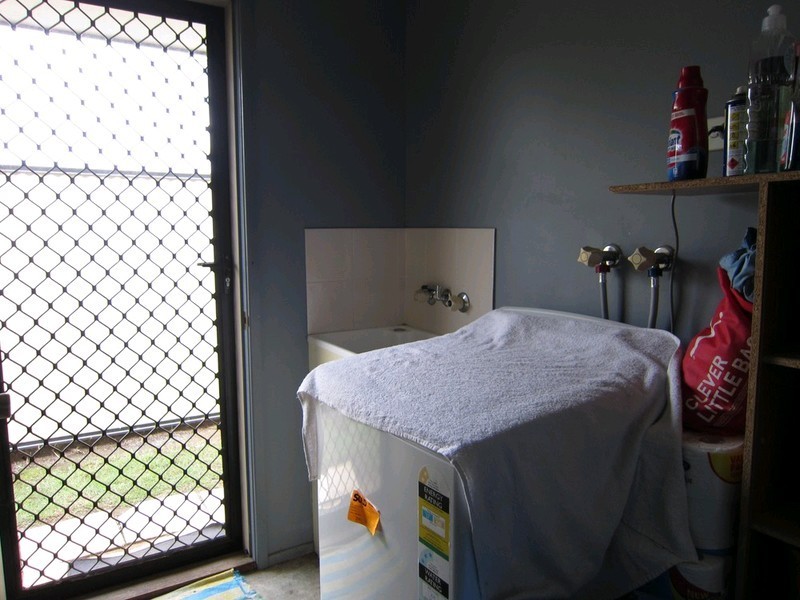 16 Rangeview Drive, Flinders View QLD 4305