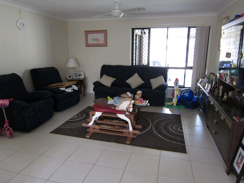 26 Burswood Close, Wulkuraka QLD 4305