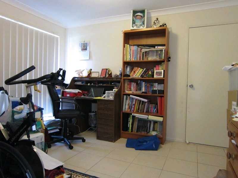 26 Burswood Close, Wulkuraka QLD 4305