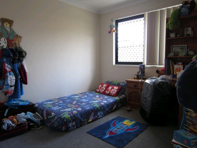 26 Burswood Close, Wulkuraka QLD 4305