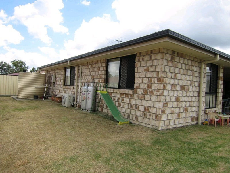 26 Burswood Close, Wulkuraka QLD 4305