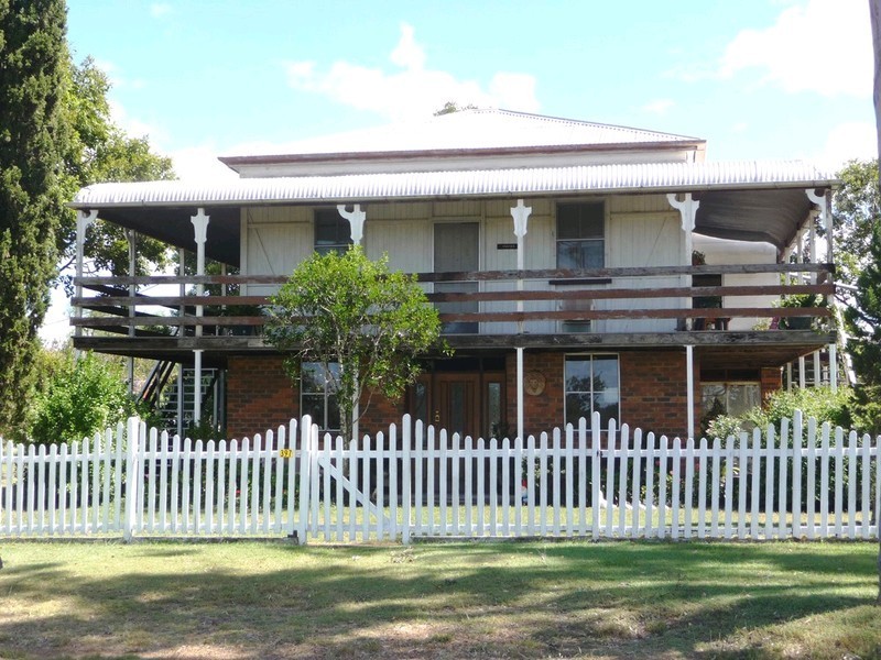 397 Hiddenvale Road, Calvert QLD 4340