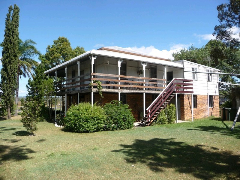 397 Hiddenvale Road, Calvert QLD 4340