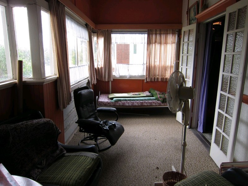 1 Whitehill Road, Newtown QLD 4305