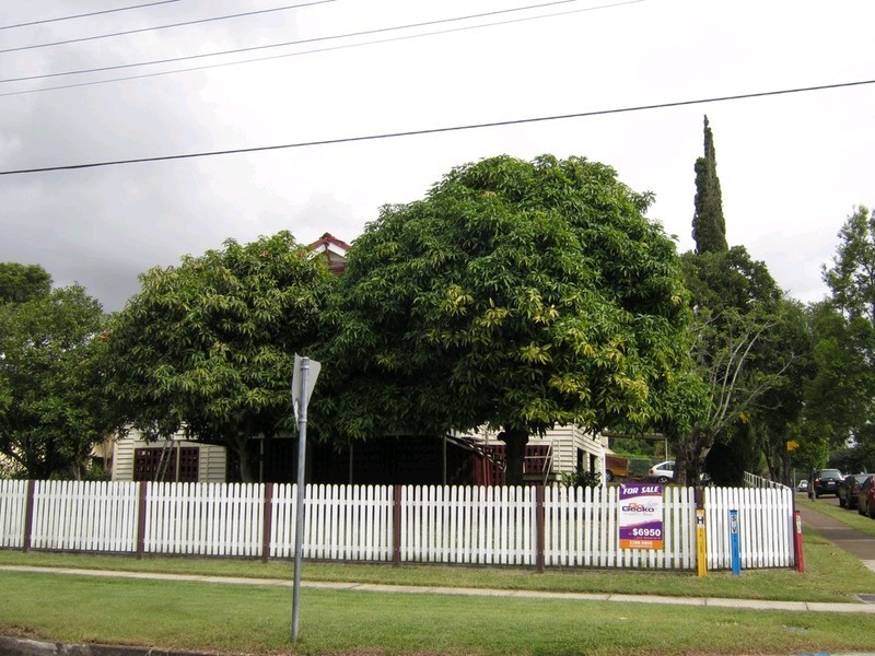 1 Whitehill Road, Newtown QLD 4305