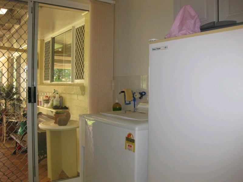 28 Flame Tree Court, Walloon QLD 4306