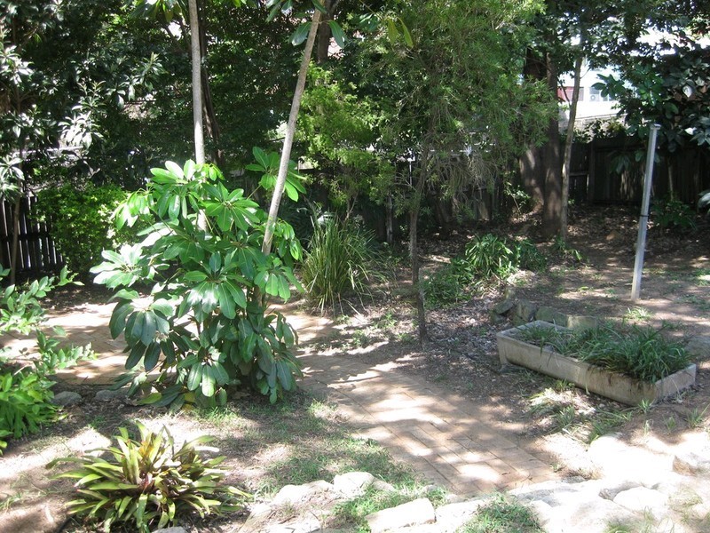 10 Darling Street, East Ipswich QLD 4305