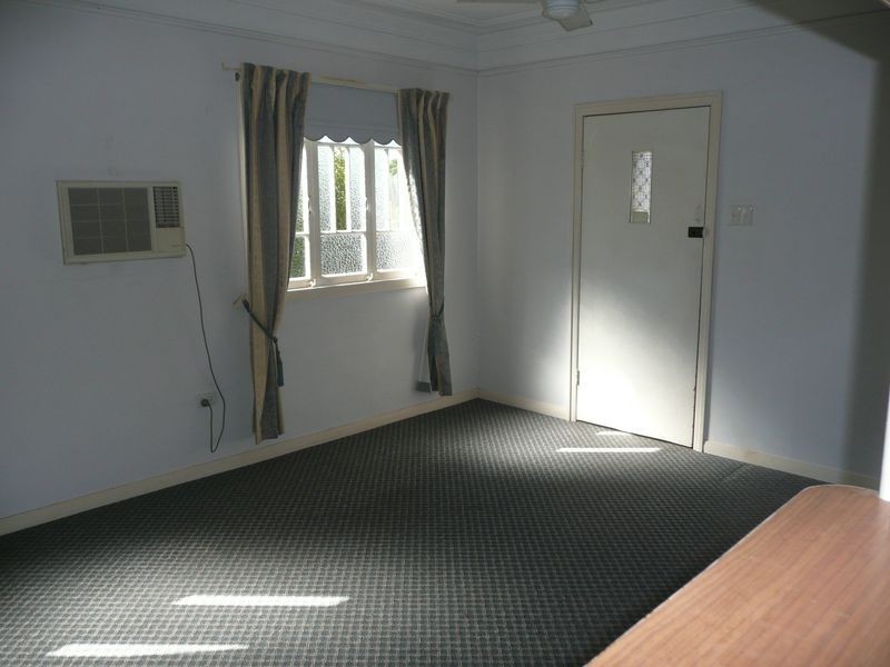 14 Esther St, Deagon QLD 4017