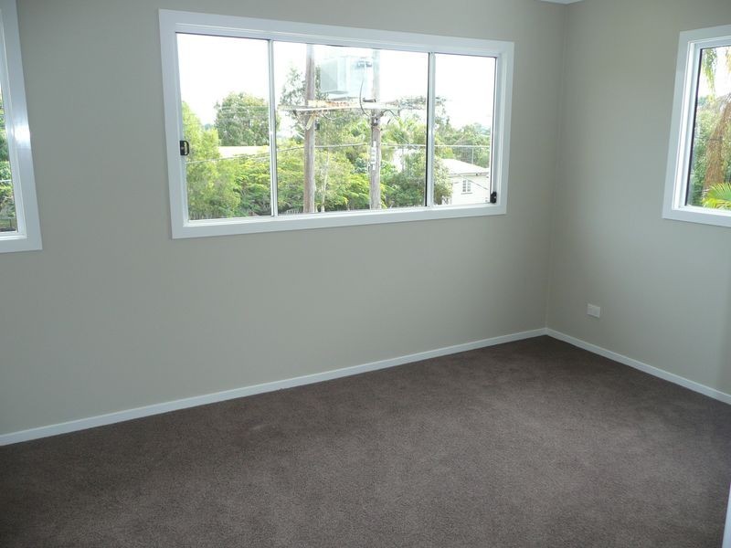 5 Northcote St, Brighton QLD 4017