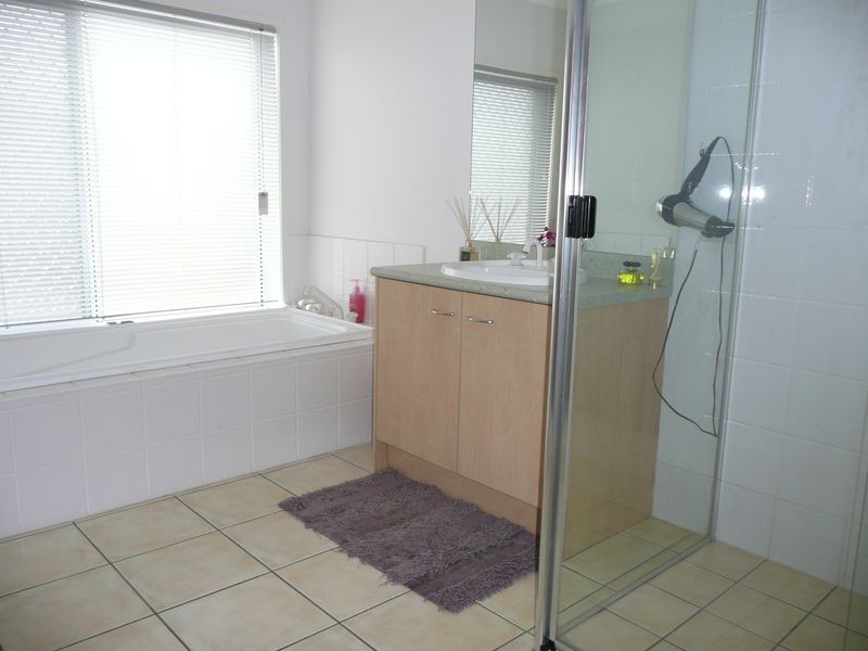 9 Fieldstone Close, Bracken Ridge QLD 4017