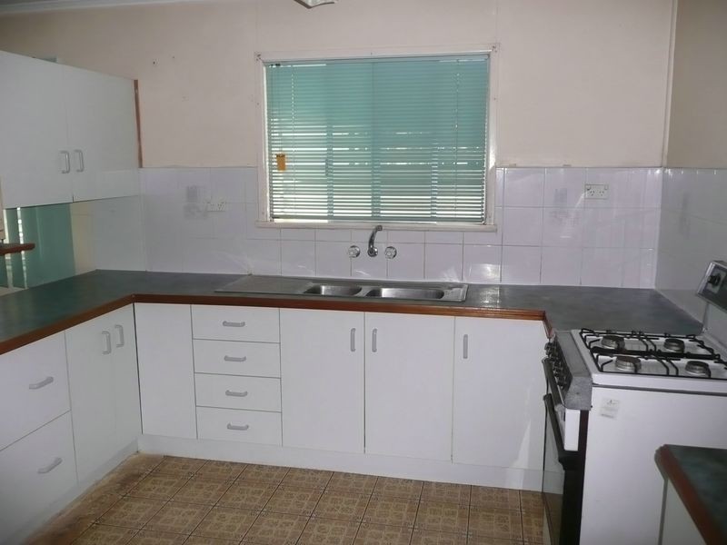 234 Rainbow Street, Sandgate QLD 4017