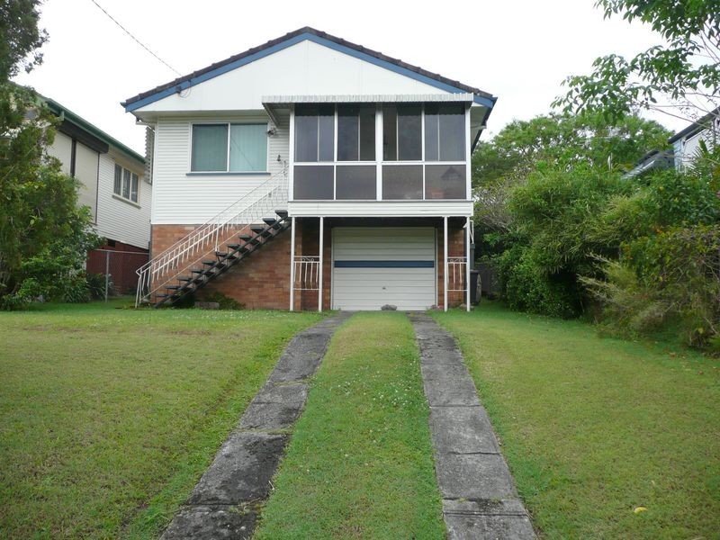 234 Rainbow Street, Sandgate QLD 4017