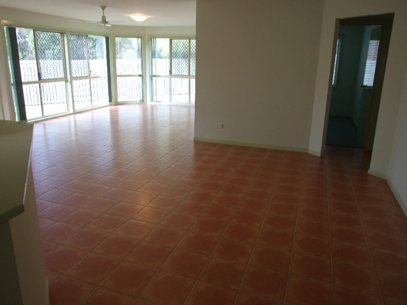 Eatons Hill QLD 4037