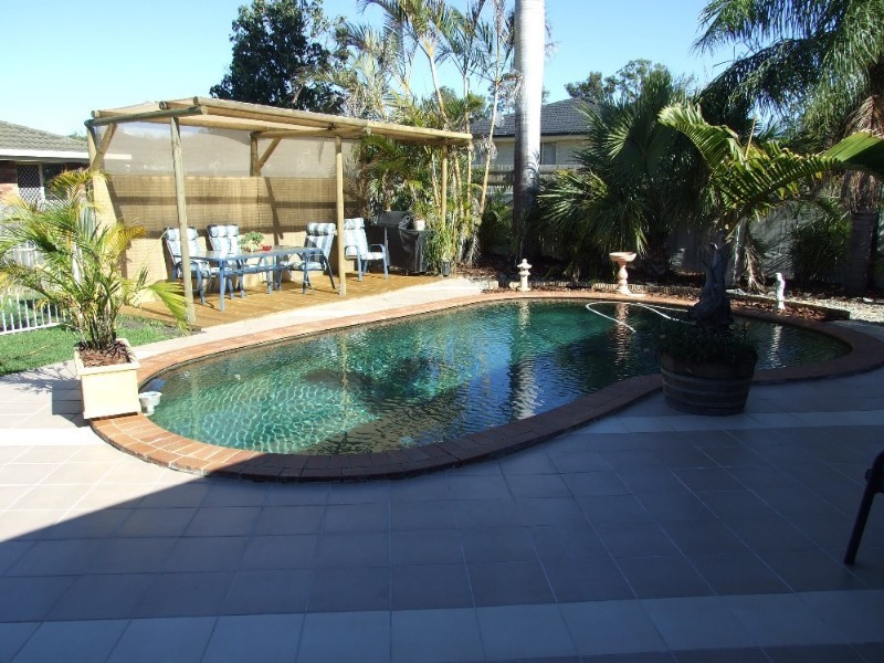 17 Kurrajong Drive, Warner QLD 4500