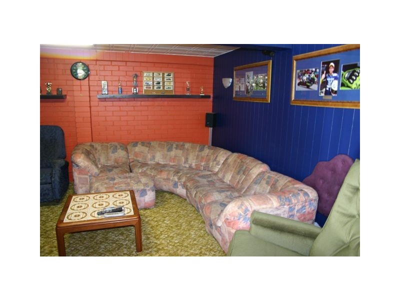 Arana Hills QLD 4054